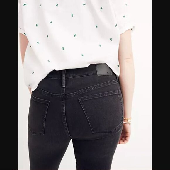 MADEWELL 9" High Rise Skinny Distressed Knee Raw Hem Black Jeans H2230 Size 25 - Picture 2 of 12
